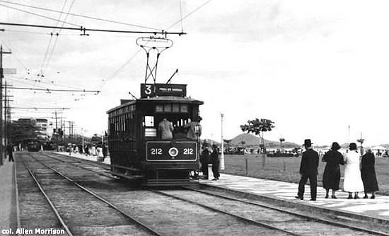AtelierMetallurgiquesNivelles bonde em Santos linha 3 perto da praia