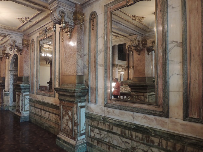 Teatro Municipal RdJ Marmore Bélgica